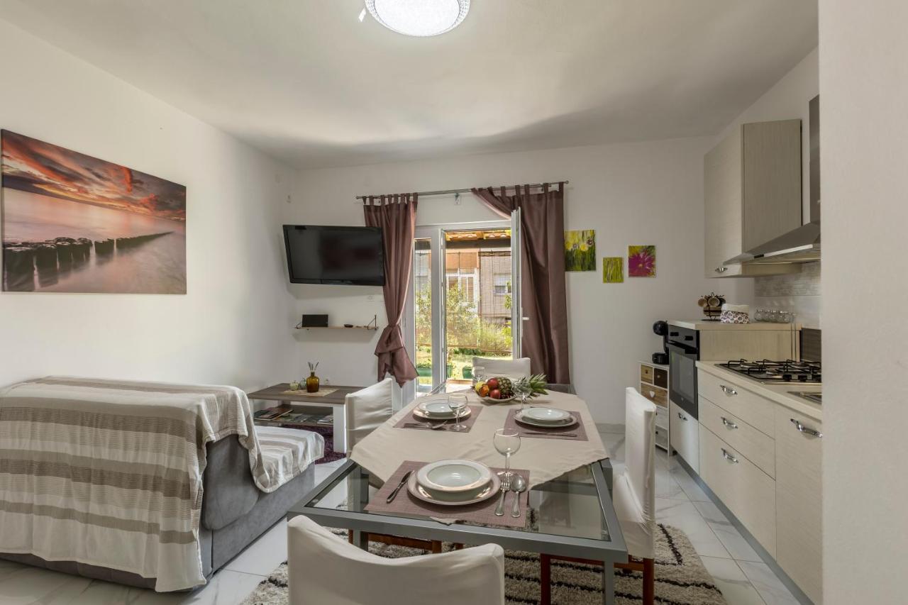 Apartment More 2 Kaštela Екстериор снимка