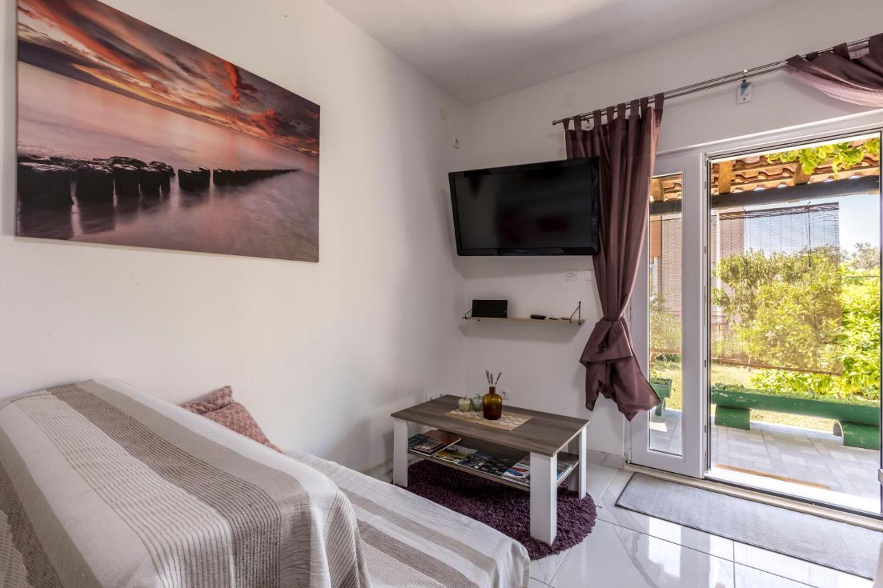 Apartment More 2 Kaštela Екстериор снимка