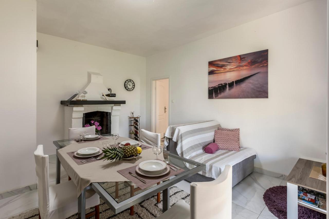 Apartment More 2 Kaštela Екстериор снимка